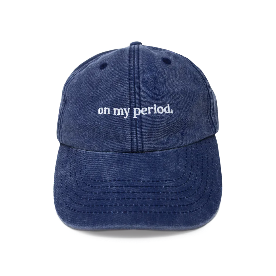 mooncup-original-casquette-on-my-period-brod-e-noire image 1