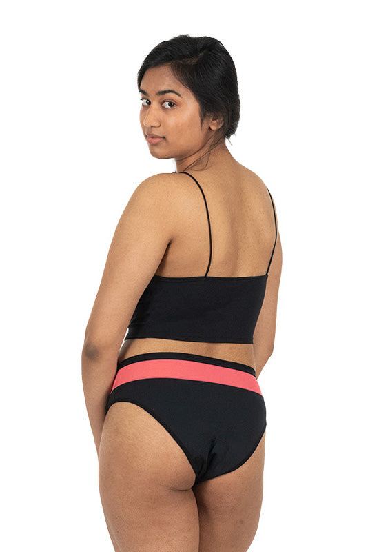 fluyda-bloomin-slip-culotte-menstruelle-noir-flux-moyen image 4