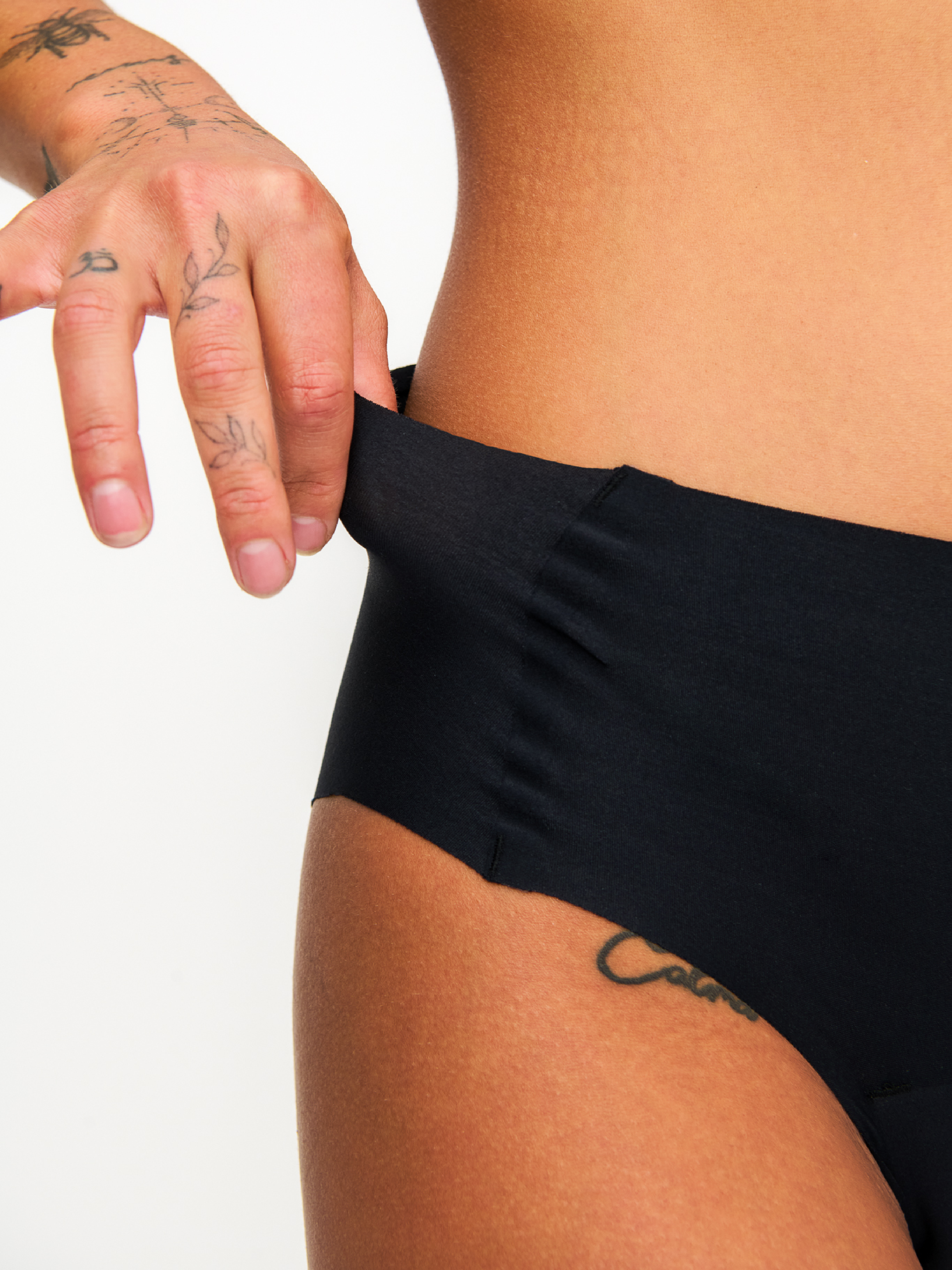 allmatters-active-high-waist-culotte-menstruelle-noire-3-tampons image 4
