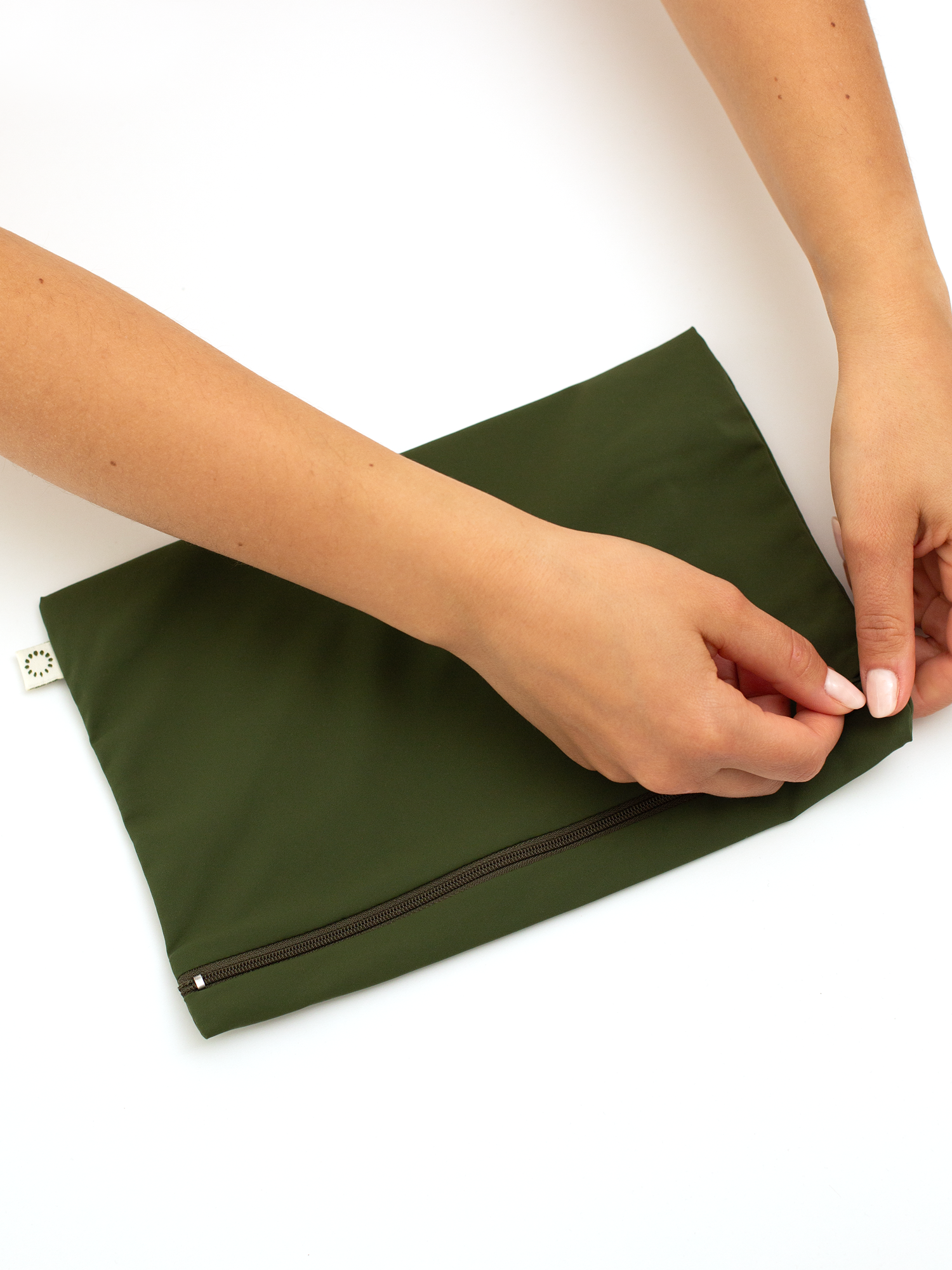 allmatters-organicup-pochette-imperm-able-wet-bag-zipp-e image 2